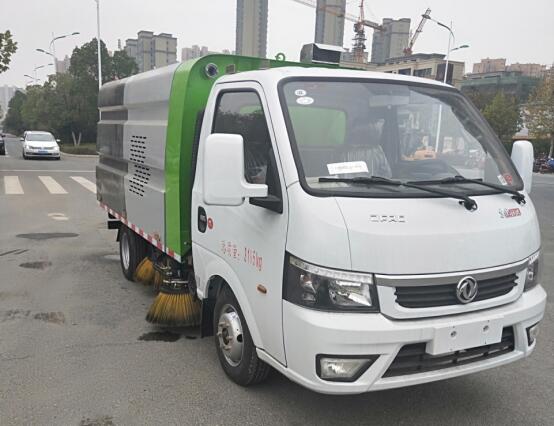 東風途逸國六CLW5030TSL6HL型掃路車